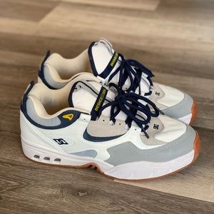 DC Kalis skate shoe